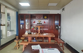 GA黄金甲钢材有限公司宽敞办公室